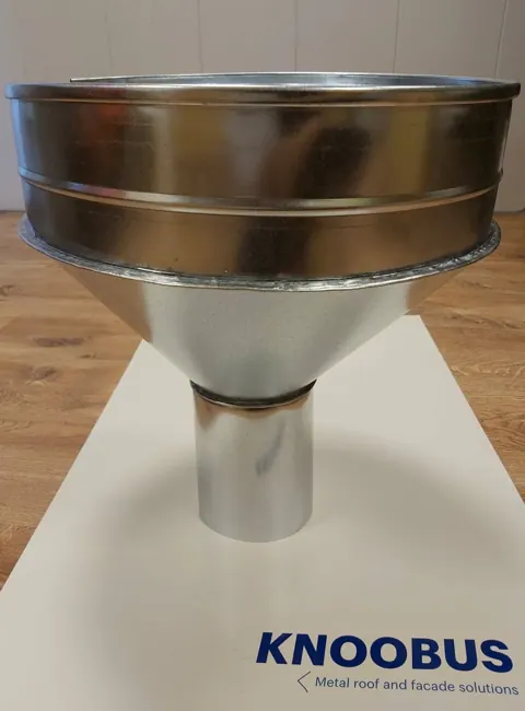 Vihmaveesüsteemi lehter